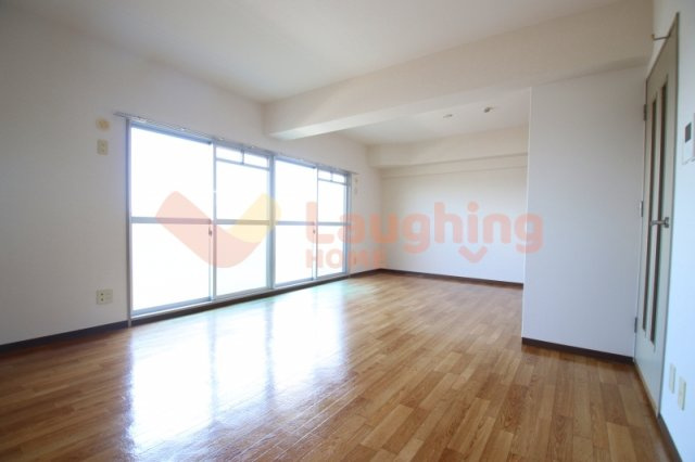 サンフラワー津福の居間・リビング