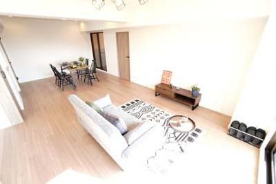 【居間・リビング】 | 【上質リノベ】ライオンズヒルズ田方 | 室内（2025年3月22日8：00頃）撮影