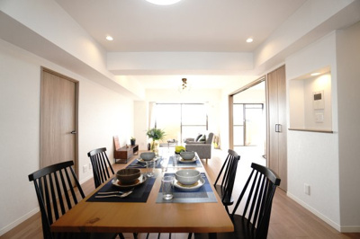 【居間・リビング】 | 【上質リノベ】ライオンズヒルズ田方 | 室内（2025年3月22日8：00頃）撮影