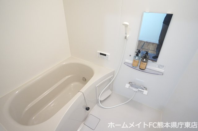 上益城郡益城町大字馬水のアパートの浴室