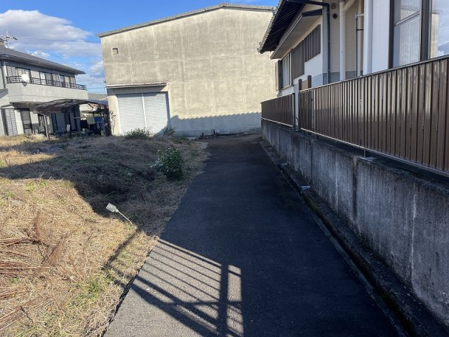 各務原市川島渡町の前面道路含む現地写真|南接道