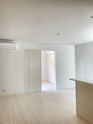 【内装】 | AMP es 東平尾 | 別号室の写真になります。現況優先。