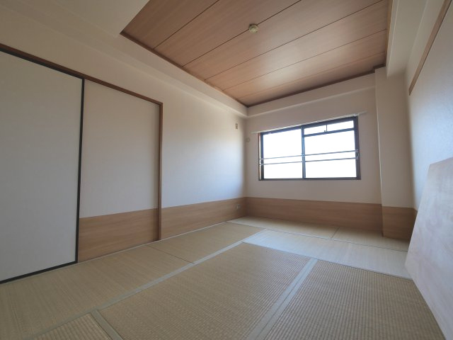 サンレイディアンスOkudaの和室|柔らかい畳が心地よい和室