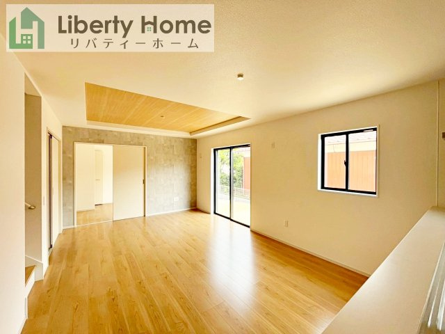 日立市東金沢町8期　新築戸建の居間・リビング