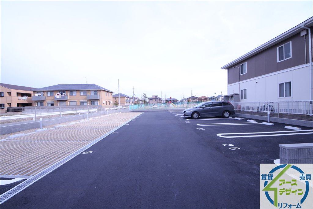 夢の駐車場|駐車場があるので、車を買う予定の方も安心です