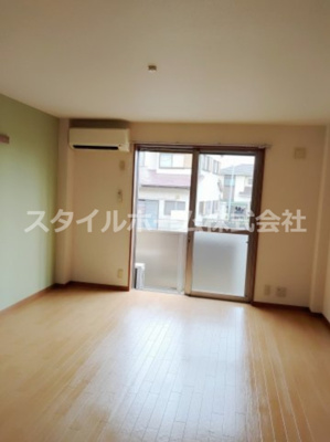 【居間・リビング】 | ボナールシュン | 別部屋写真