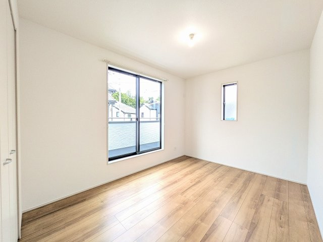 八王子市　石川町　新築一戸建て　６期の子供部屋|～2階バルコニーに面している6.0帖の洋室～