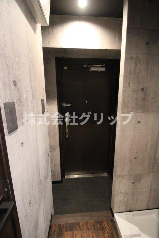 横浜平沼ダイカンプラザⅠの玄関