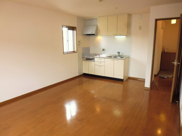 ラフィーネ二ツ屋の居間・リビング