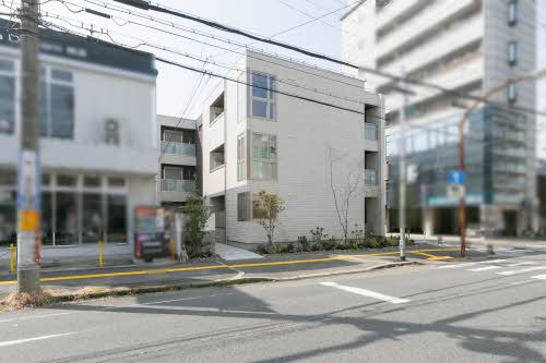 シャーメゾン コンフォーザの外観