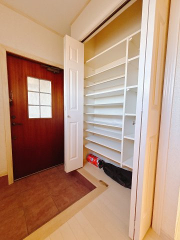 【中古戸建】伊勢崎市連取元町の玄関|■玄関