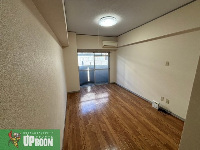 クレールショーワIIIの居間・リビング