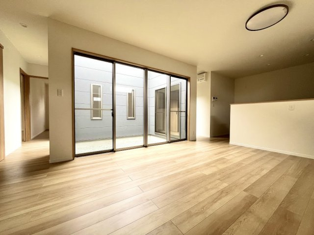 売新築戸建　中央区小沢渡町の庭|中庭があります！！！！