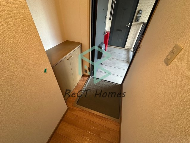 エクセル山崎の玄関