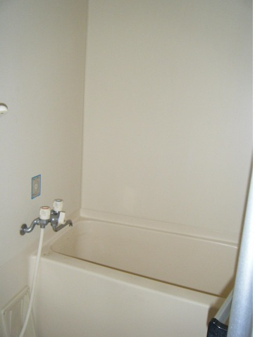 ロックウッドしのはらの浴室|コンパクトで使いやすいお風呂です