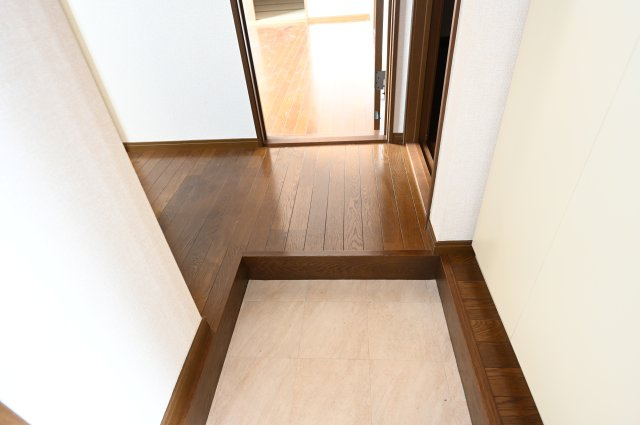 【玄関】 | ルミエール二階堂