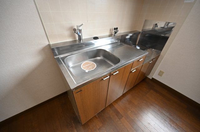 【キッチン】 | ルミエール二階堂