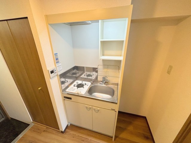 日大ロイヤル西中島のキッチン