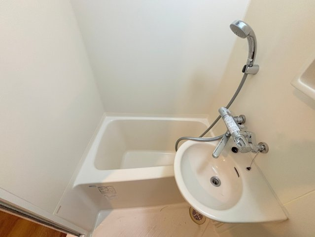 日大ロイヤル西中島の洗面所