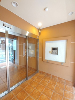 【ロビー】 | オープンセサミ元町通