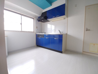 【居間・リビング】 | オープンセサミ元町通