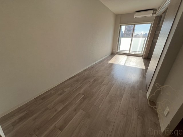 ミラージュパレス都島本通の居間・リビング