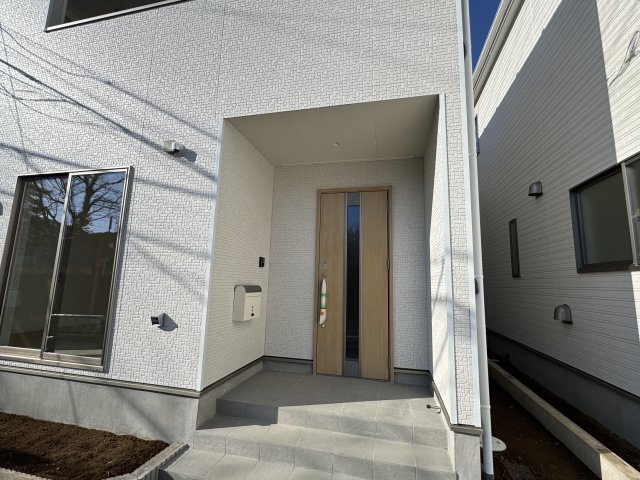 柏市塚崎１丁目新築戸建【大津ヶ丘第二小学校：5分】のエントランス|エントランス・玄関ポーチ