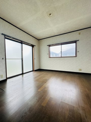  | 富雄泉ヶ丘戸建て