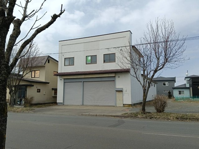 川端町貸倉庫事務所