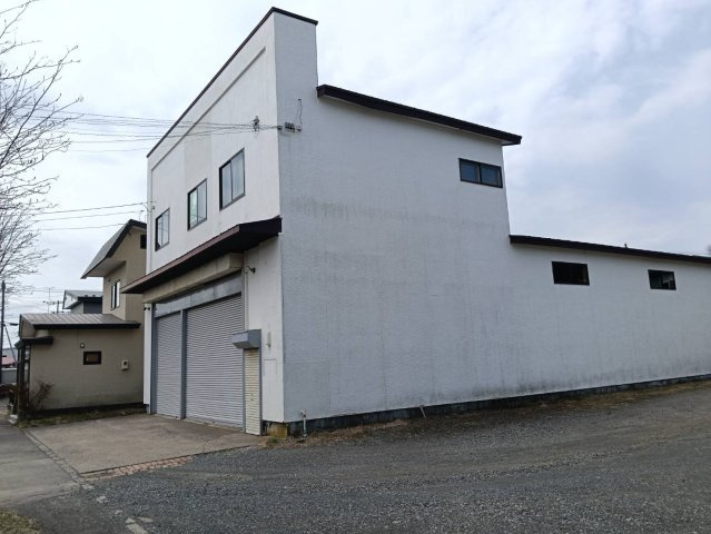 川端町６－１２貸倉庫事務所の外観