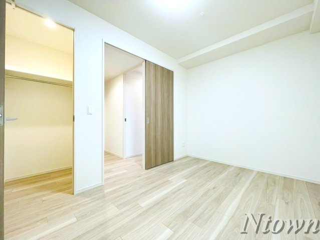 【その他】 | Alivis金山East | 個人の部屋や寝室として使える洋室です