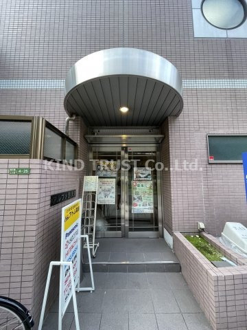 アルファ西天満のエントランス|落ち着いたエントランスです