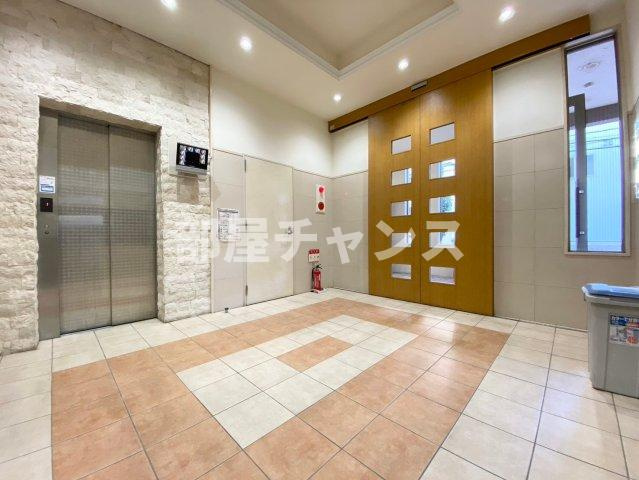 アルバ大須のロビー