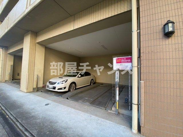 アルバ大須の駐車場