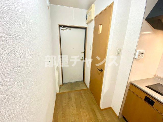 エンゼル栄の玄関