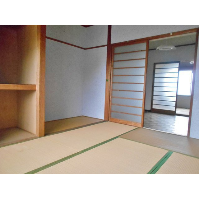 BLUEROSE咲の内装