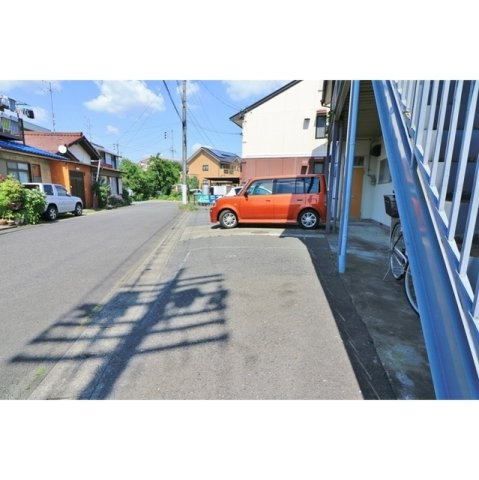 コーポマルセイの駐車場