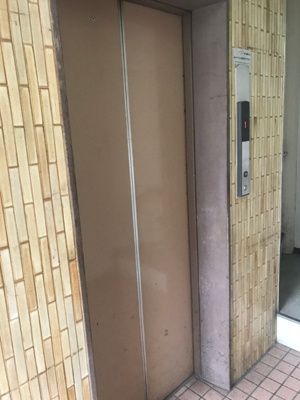 【エントランス】 | 凡平ビル