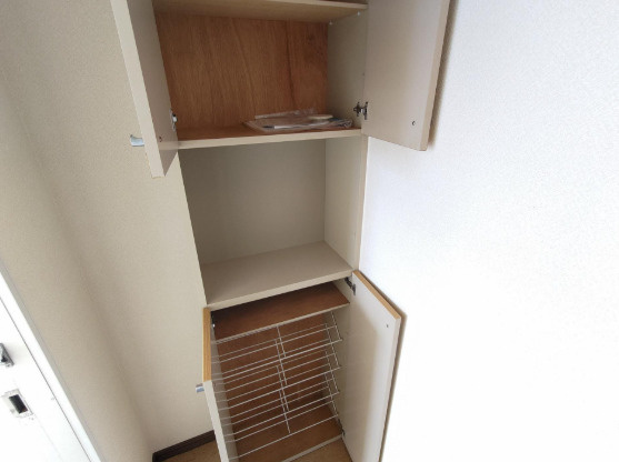 上津コーポE棟のその他