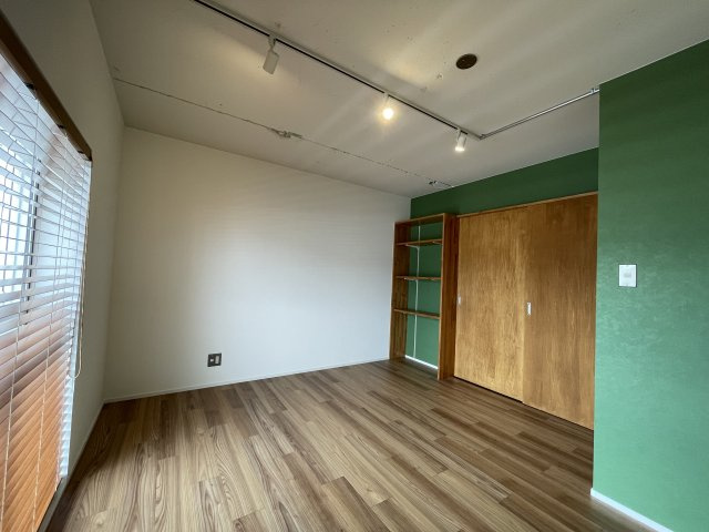 鵜野森団地　M棟５０８号室の洋室