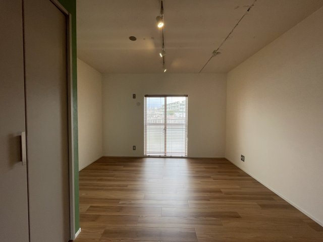 鵜野森団地　M棟５０８号室の洋室