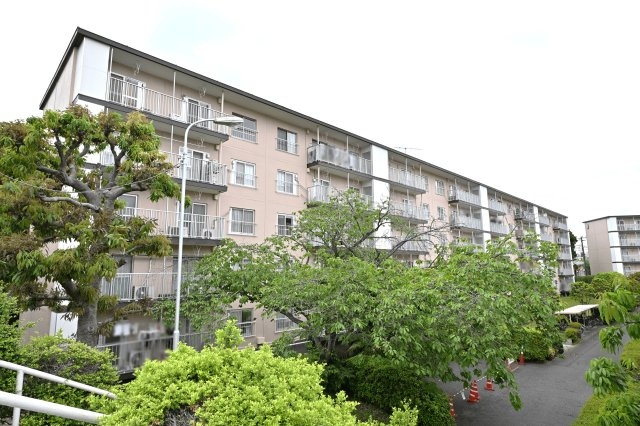 鵜野森団地　M棟５０８号室の外観