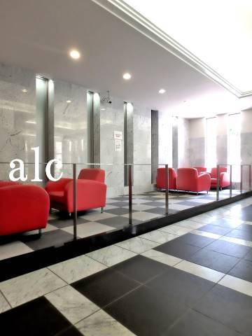 新宿区西新宿８丁目の賃貸マンションのロビー|建物の内部です