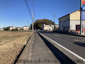【前面道路含む現地写真】