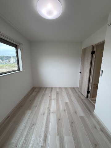 クラウンハイツ秋津町IV・アパート・95058の洋室