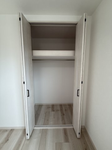 クラウンハイツ秋津町IV・アパート・95058の洋室