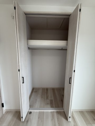 クラウンハイツ秋津町IV・アパート・95058の洋室