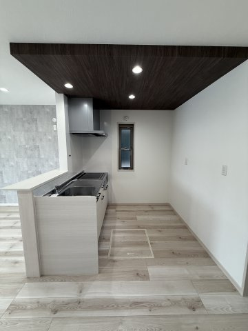 クラウンハイツ秋津町IV・アパート・95058のキッチン