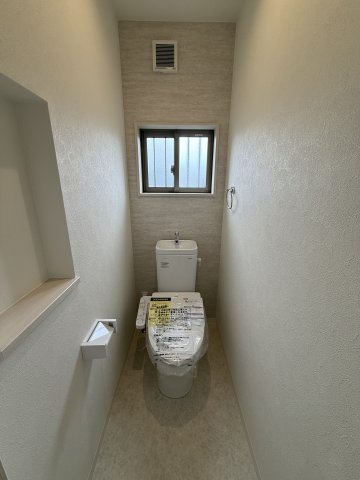 クラウンハイツ秋津町IV・アパート・95058のトイレ