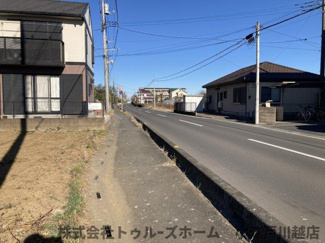 【前面道路含む現地写真】